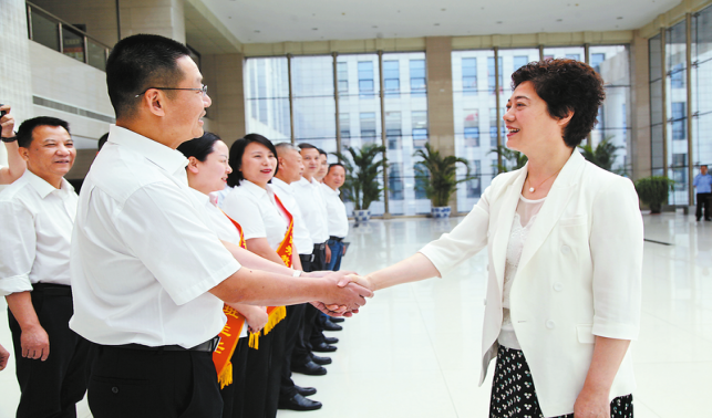 落實(shí)立德樹(shù)人根本任務(wù) 全力辦好人民滿(mǎn)意教育 為推進(jìn)高質(zhì)量發(fā)展提供堅(jiān)強(qiáng)人才支撐和智力保障