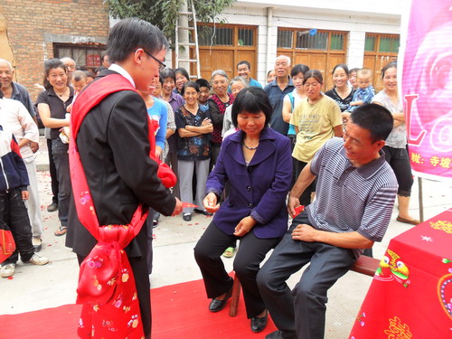 11、發(fā)紅包.jpg